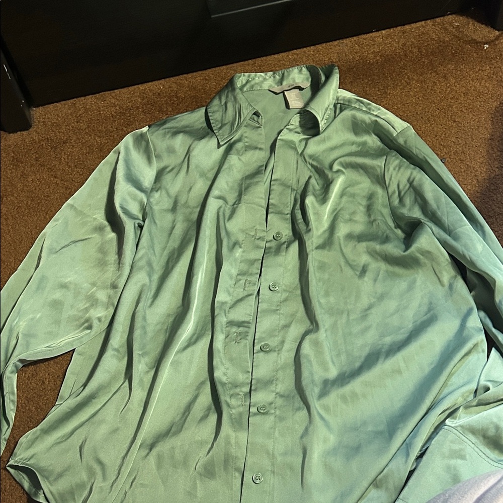 H&M Green Button Down Shirt